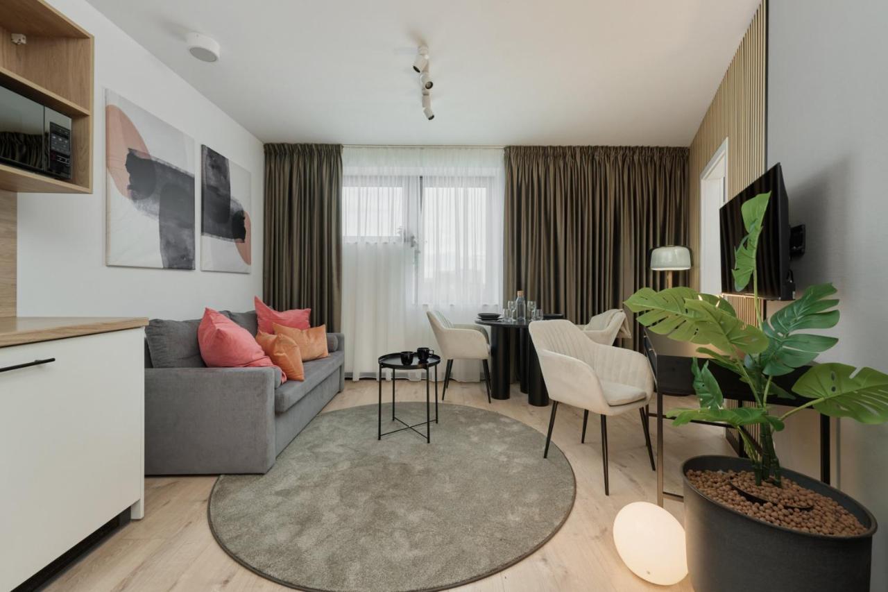 Wroclavia Apartments Dyrekcyjna By Noclegi Renters Wroclaw Bagian luar foto