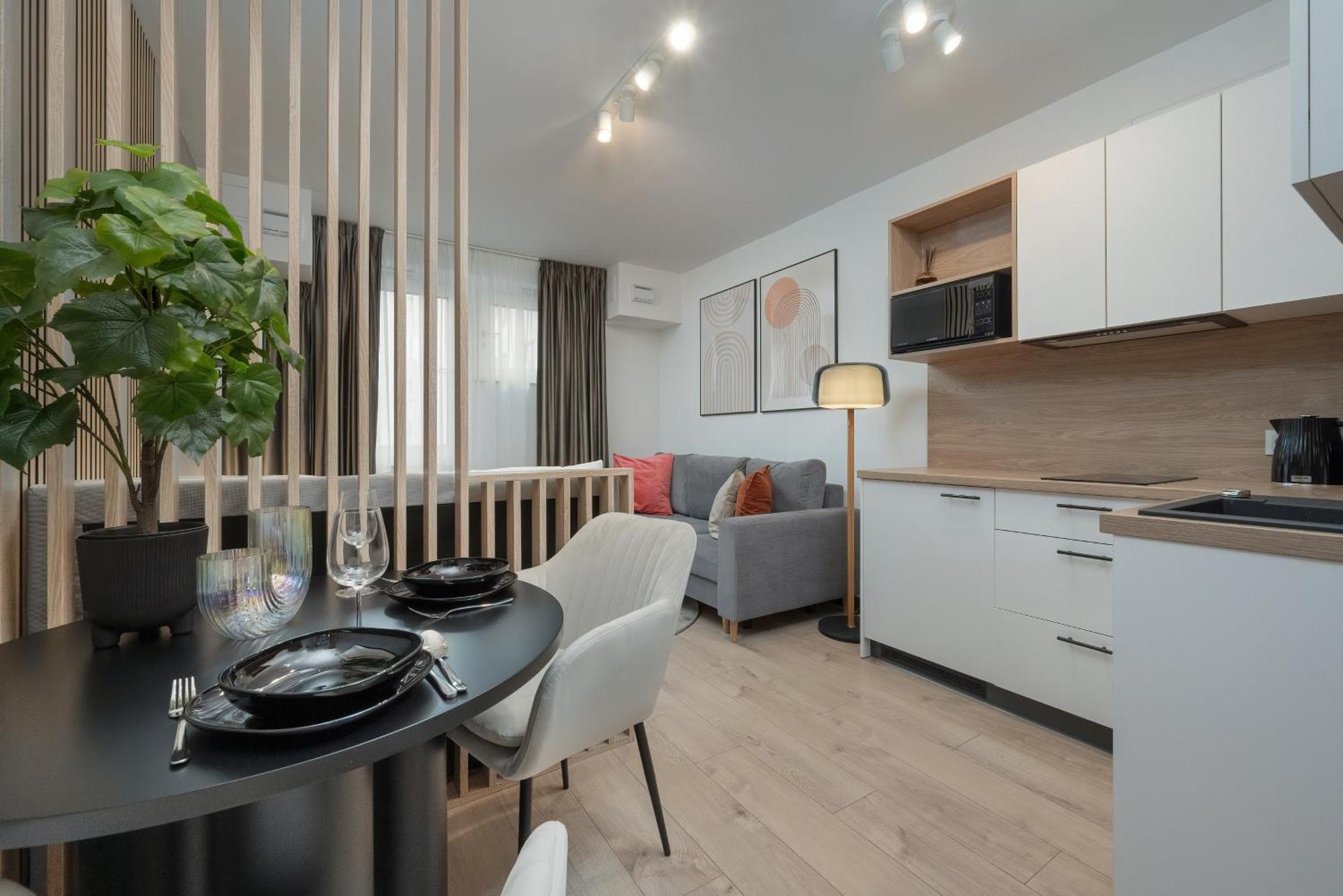 Wroclavia Apartments Dyrekcyjna By Noclegi Renters Wroclaw Bagian luar foto