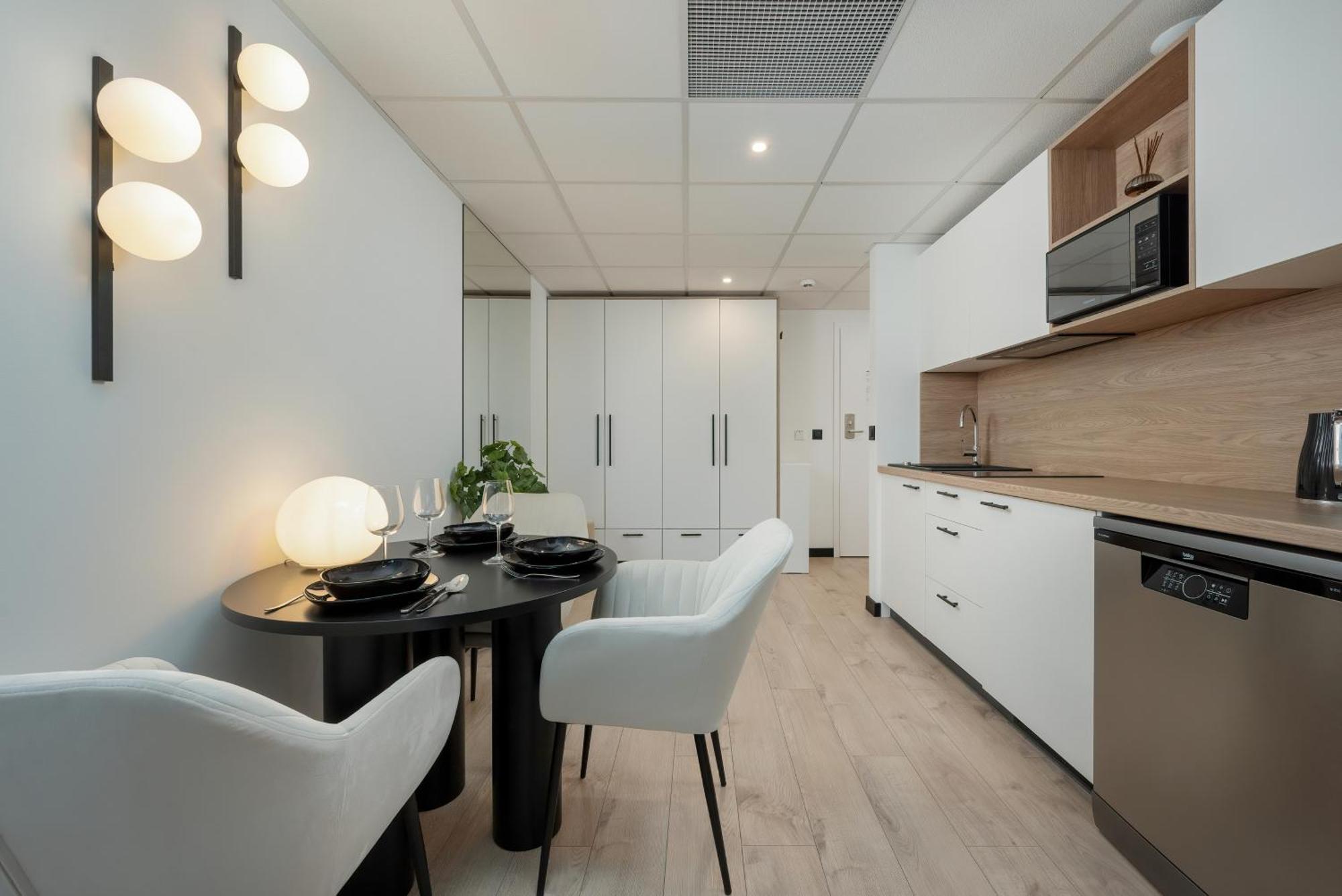 Wroclavia Apartments Dyrekcyjna By Noclegi Renters Wroclaw Bagian luar foto